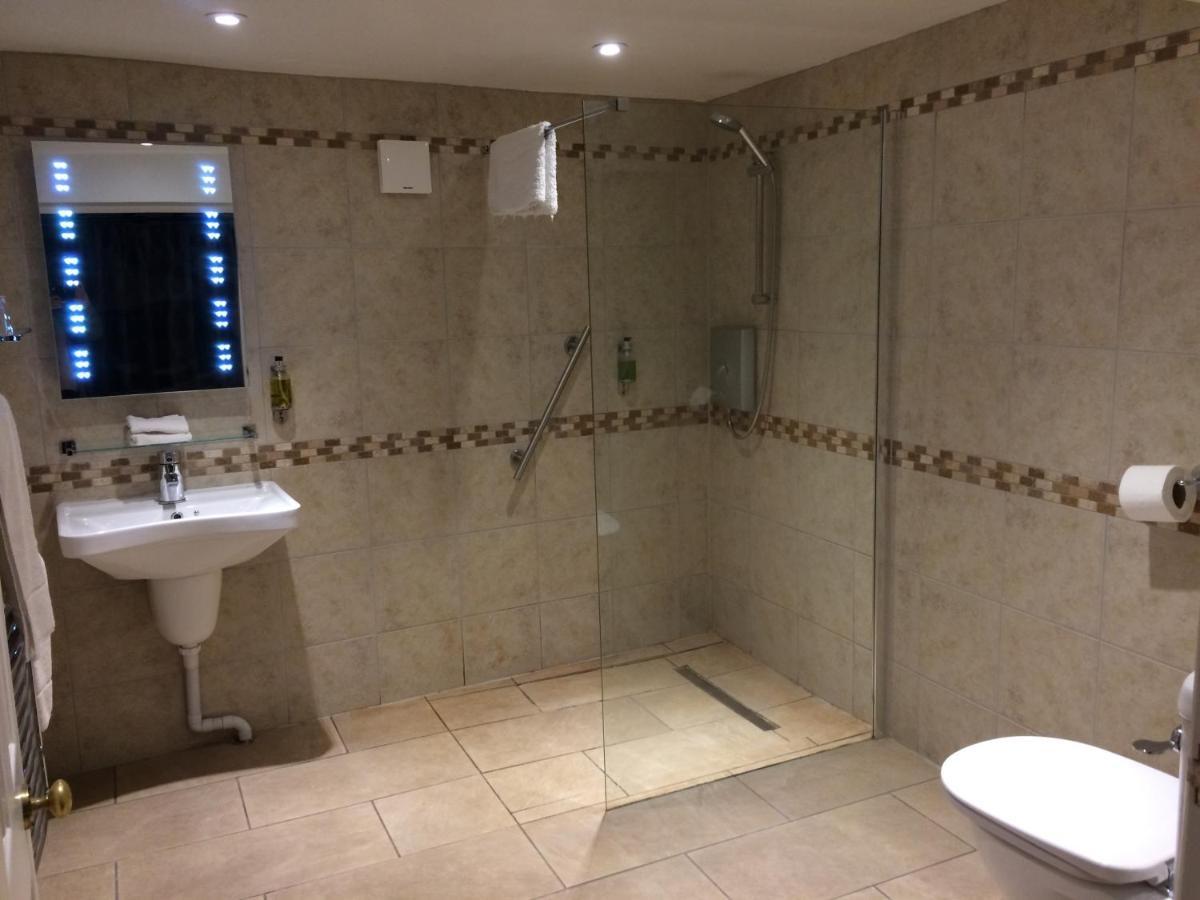 Burcott Mill Guesthouse Wells Zewnętrze zdjęcie