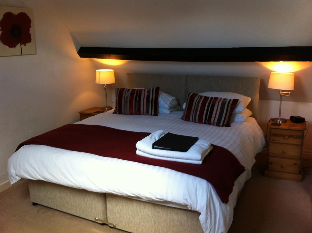Burcott Mill Guesthouse Wells Zewnętrze zdjęcie